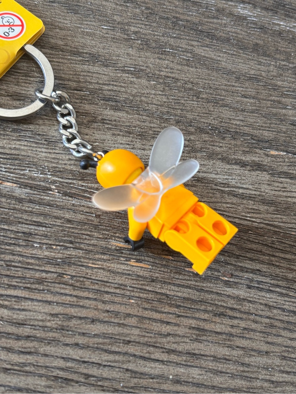 RETIRED 2016 LEGO 🐝 Bumble Bee Girl Minifigure Keychain NWT - Picture 4 of 5